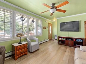 12 Leslie Lane, Massapequa NY 11758