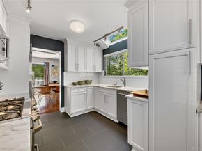 127 Stone Bridge Square, Chappaqua NY 10514