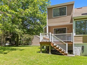 127 Stone Bridge Square, Chappaqua NY 10514