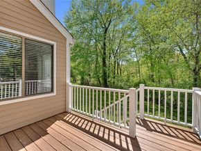 127 Stone Bridge Square, Chappaqua NY 10514