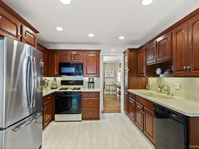 17 Cross River Road, Mount Kisco NY 10549