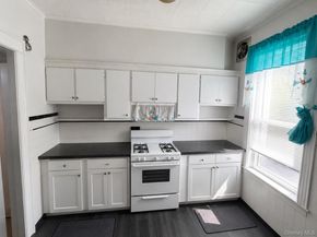 6050 Putnam Avenue, Ridgewood NY 11385