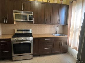 6050 Putnam Avenue, Ridgewood NY 11385