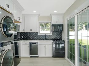 93 Royal Avenue, Flanders NY 11901