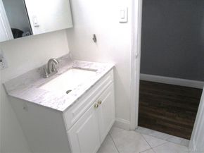 324 Post Avenue 1G, Westbury NY 11590