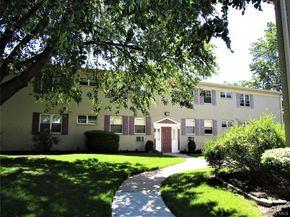 324 Post Avenue 1G, Westbury NY 11590