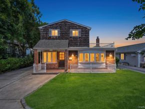29 Pearsall Street, Babylon NY 11702