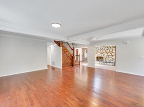 29 Pearsall Street, Babylon NY 11702