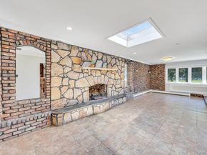 29 Pearsall Street, Babylon NY 11702