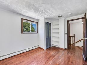 29 Pearsall Street, Babylon NY 11702