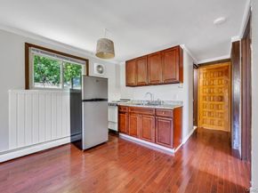 29 Pearsall Street, Babylon NY 11702