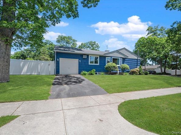 3 Cherry Street, Massapequa NY 11758