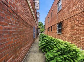 2752 Fish Avenue, Bronx NY 10469