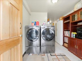 2752 Fish Avenue, Bronx NY 10469