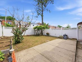 2752 Fish Avenue, Bronx NY 10469