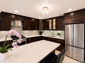 3 Carolyn Court, Syosset NY 11791