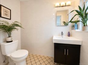 3 Carolyn Court, Syosset NY 11791
