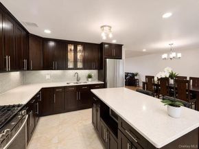3 Carolyn Court, Syosset NY 11791