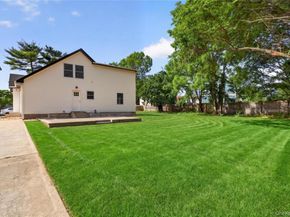 68 Cyprus Avenue, Brentwood NY 11717