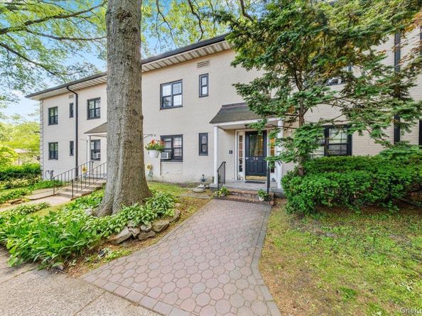 14 Manchester Road 2L, Eastchester NY 10709