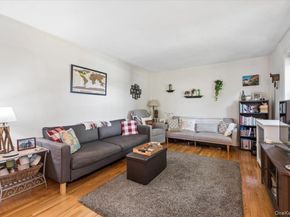 14 Manchester Road 2L, Eastchester NY 10709