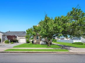 573 Miller Avenue, Freeport NY 11520