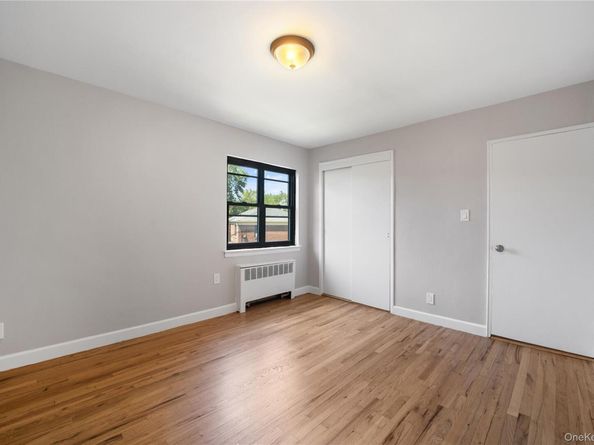 73-23 220th Street 2, Bayside NY 11364