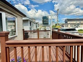106 E 7th Road, Broad Channel NY 11693