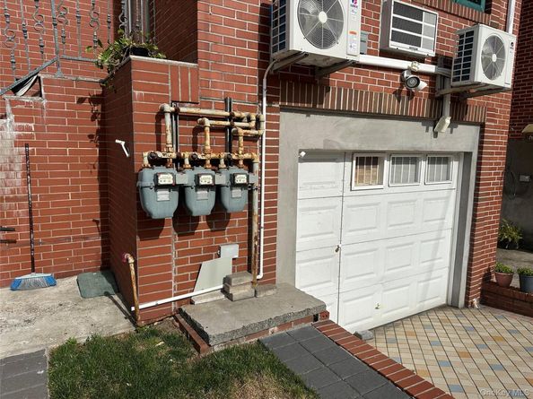 6111 159th Street, Fresh Meadows NY 11365