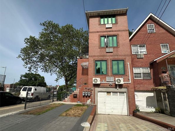6111 159th Street, Fresh Meadows NY 11365