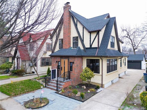 8515 Wareham Place, Jamaica NY 11432
