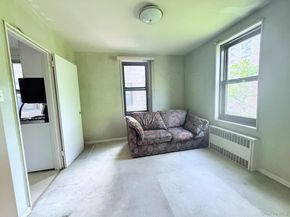 83-20 98 Street 2P, Woodhaven NY 11421