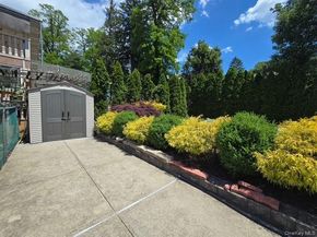 24841 Thebes Avenue, Little Neck NY 11362