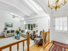 6 Oldfield Lane, East Quogue NY 11942