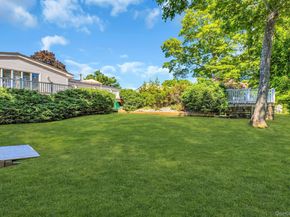 6 Oldfield Lane, East Quogue NY 11942