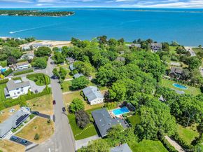 6 Oldfield Lane, East Quogue NY 11942