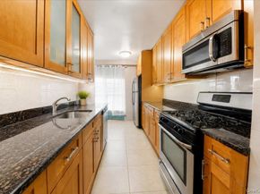 880 Boynton Avenue 13A, Bronx NY 10473