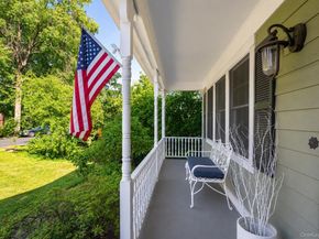 8 Burton Road, Larchmont NY 10538