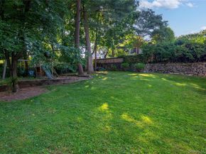 8 Burton Road, Larchmont NY 10538