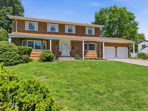 6 Carol Court, East Setauket NY 11733