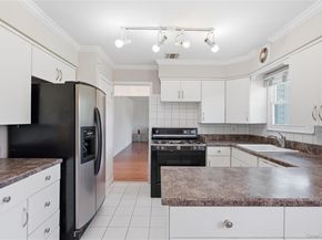 6 Carol Court, East Setauket NY 11733