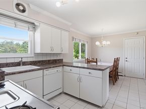 6 Carol Court, East Setauket NY 11733