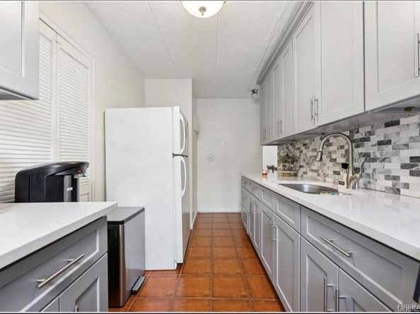 1085 Warburton Avenue 120, Yonkers NY 10701