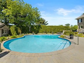 10 Magoun Road, West Islip NY 11795