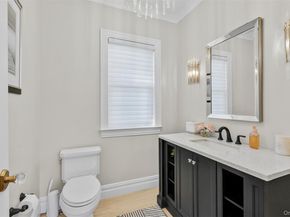 10 Magoun Road, West Islip NY 11795
