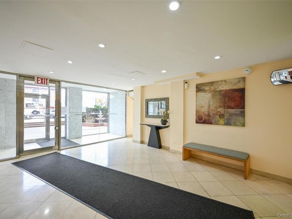 99-60 63rd Road 5Z, Rego Park NY 11374