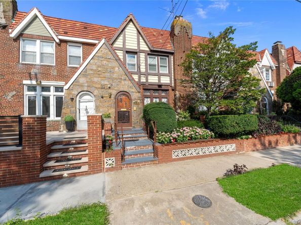 13508 228th Street, Laurelton NY 11413