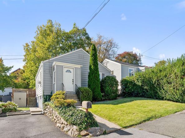 7 Floral Lane, Yonkers NY 10703