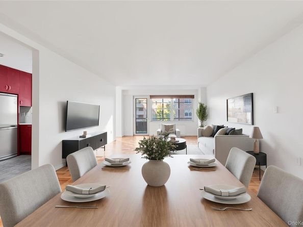 70-20 108th Street 4T, Forest Hills NY 11375