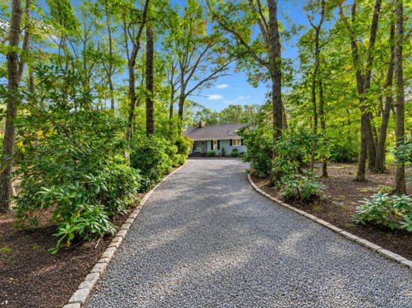14 N Quarter Road, Westhampton NY 11977